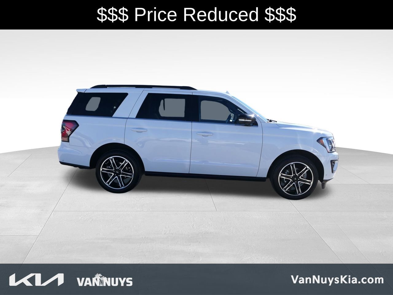 Used 2021 Ford Expedition Limited image 2