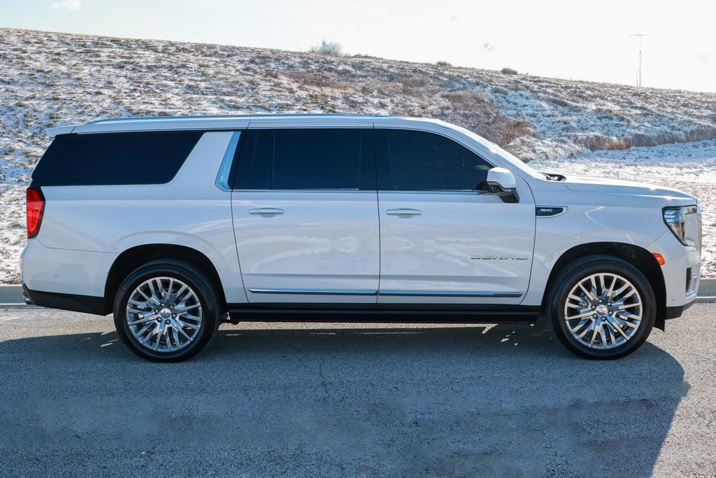Used 2024 GMC Yukon XL Denali w/ Advanced Technology Package image 13