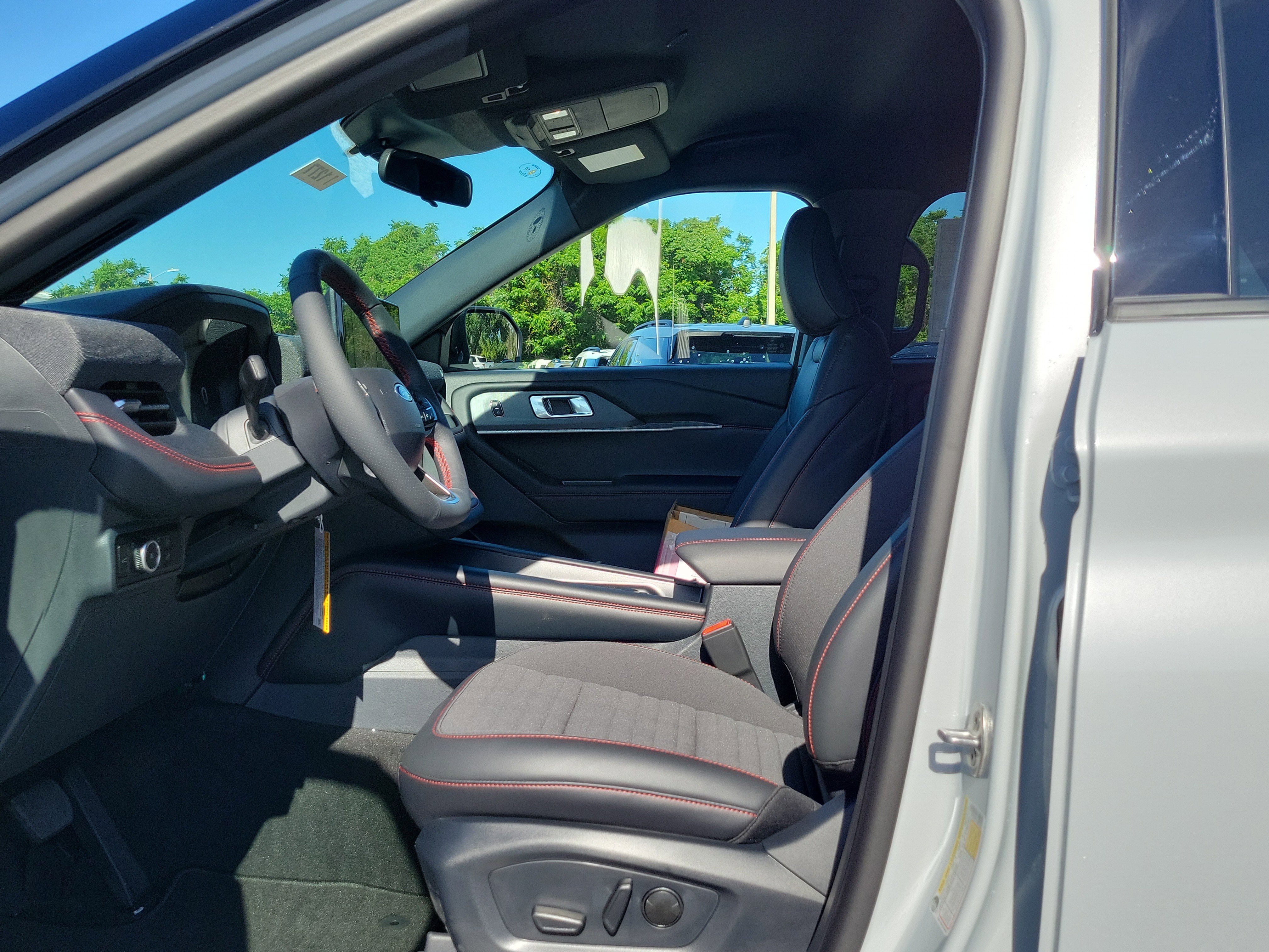 New 2026 Ford Explorer ST-Line RWD image 18