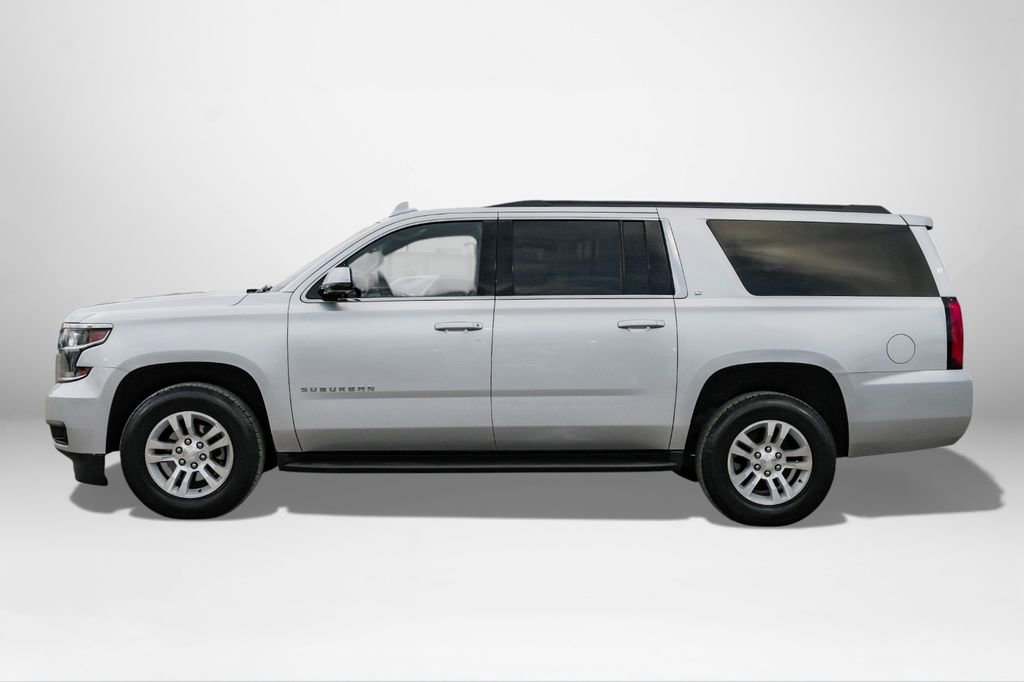 Used 2018 Chevrolet Suburban LT image 9