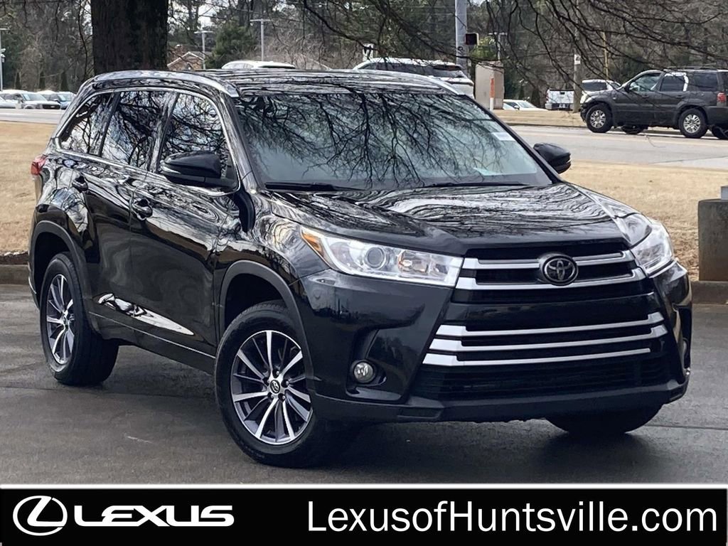 Used 2017 Toyota Highlander XLE