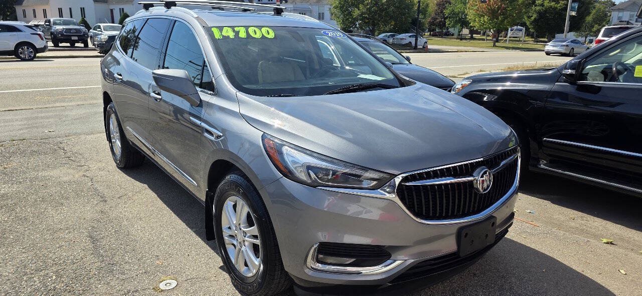 Used 2019 Buick Enclave Essence AWD/4WD image 3