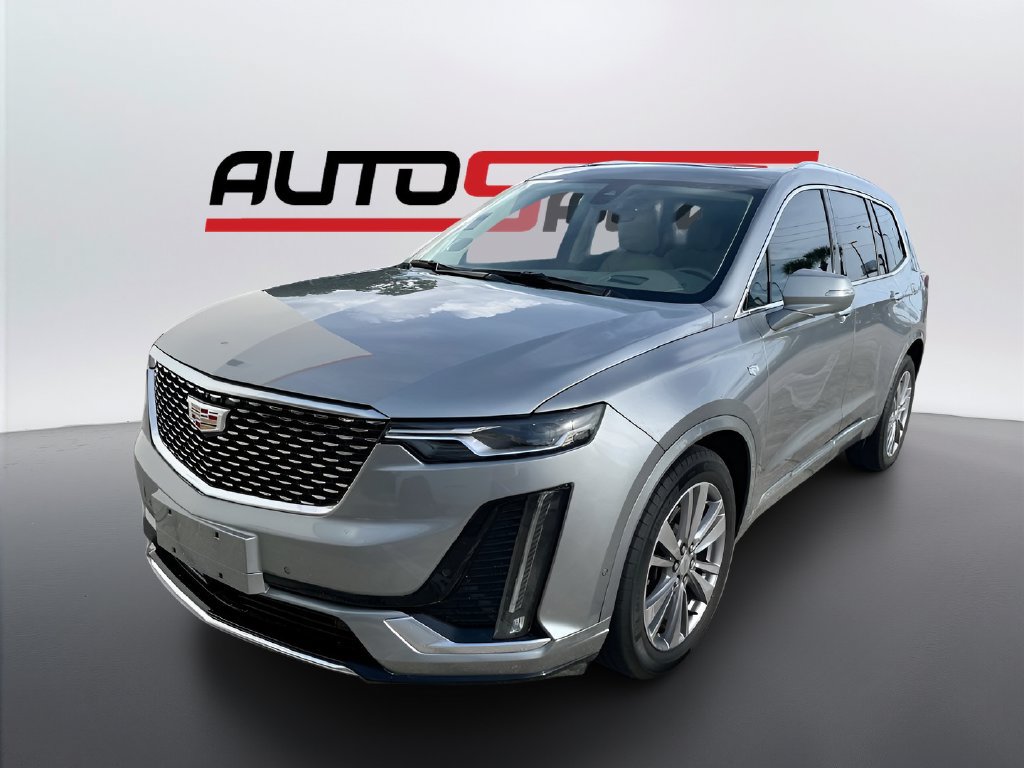 Used 2024 Cadillac XT6 Premium Luxury w/ Technology Package FWD image 3