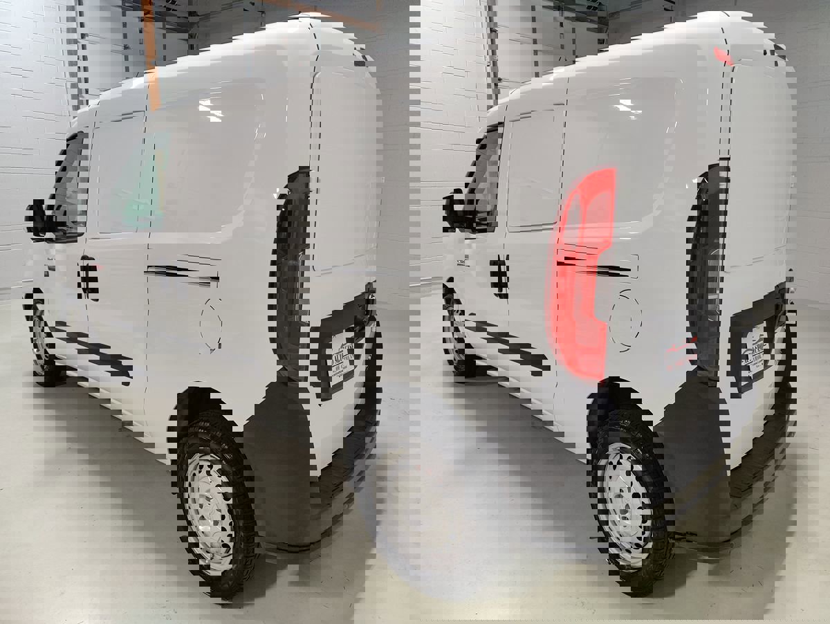 Used 2021 RAM ProMaster City Tradesman image 18