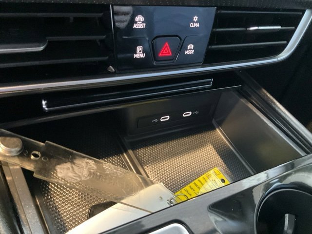 Used 2024 Volkswagen Atlas SE image 13