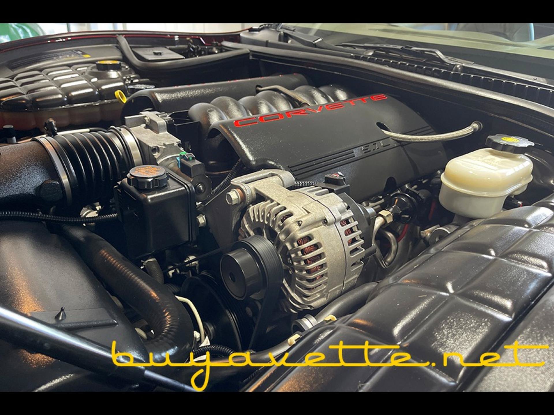 Used 2003 Chevrolet Corvette Coupe w/ Preferred Equipment Group RWD image 25