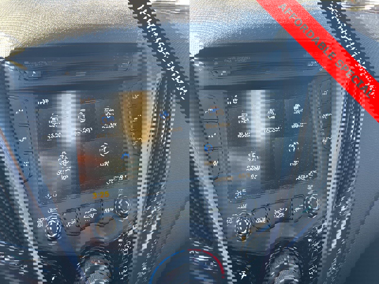 Used 2016 Hyundai Veloster Turbo image 19