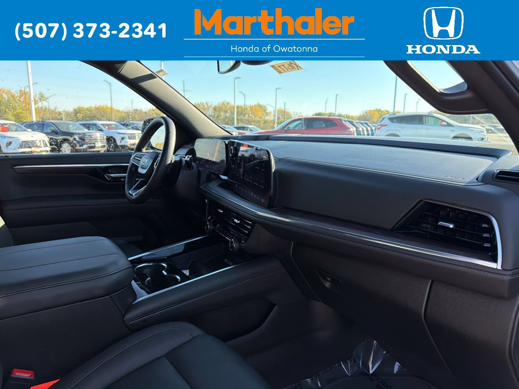 Used 2026 Chevrolet Suburban LT w/ Comfort Package AWD/4WD image 20