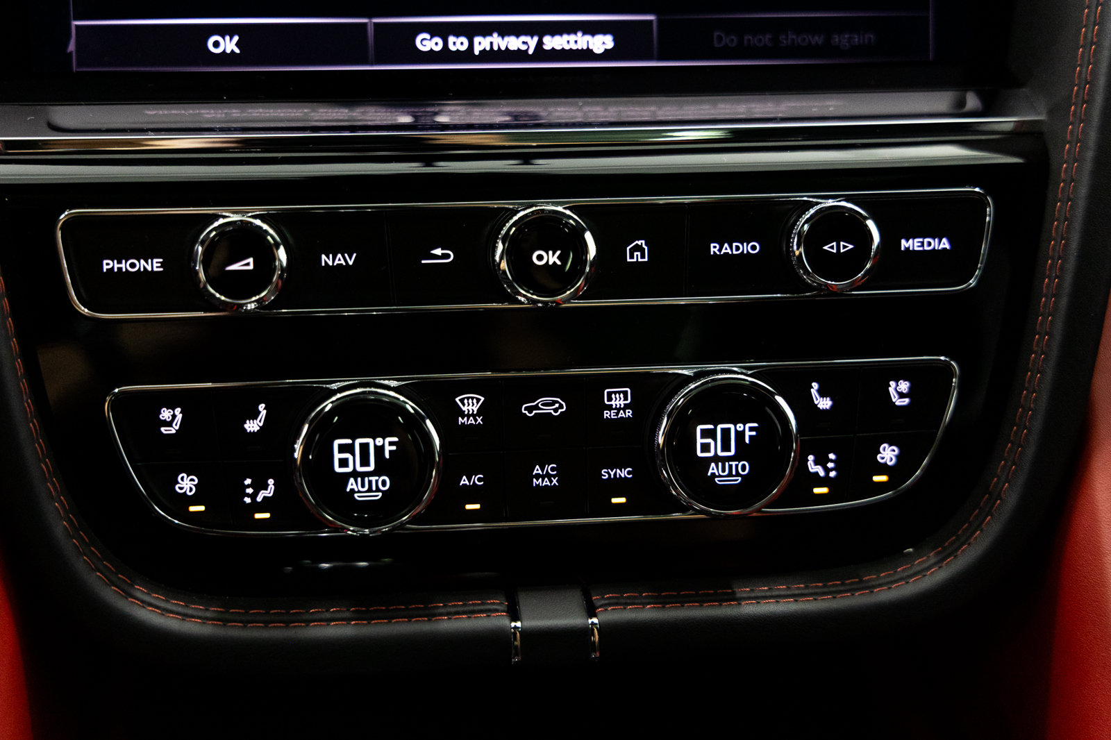 Used 2023 Bentley Bentayga AWD/4WD image 37
