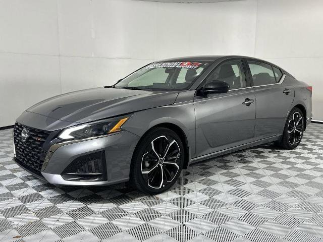 Certified 2024 Nissan Altima 2.5 SR w/ SR Premium Package FWD image 4
