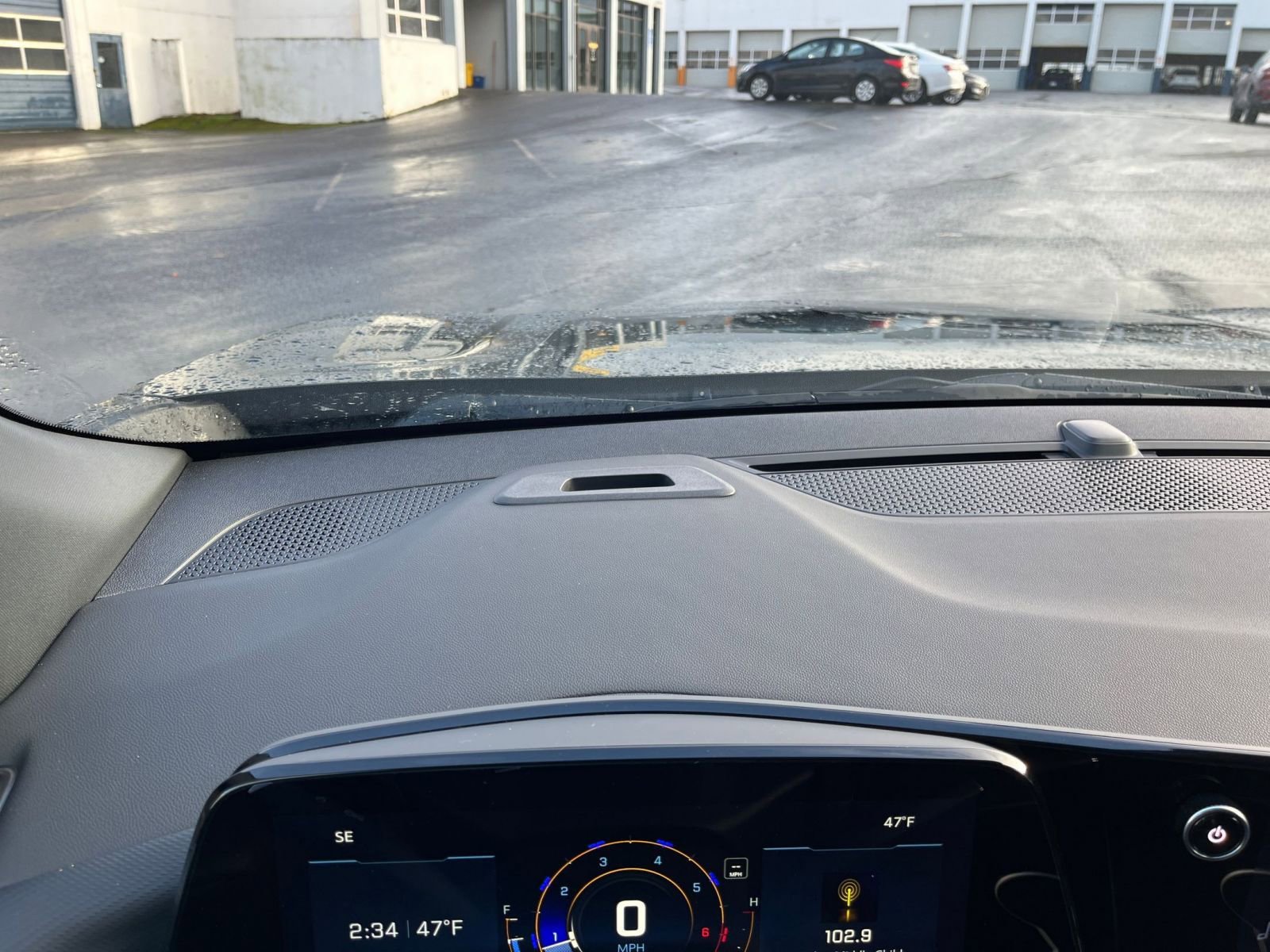 Used 2025 Chevrolet Equinox LT image 34