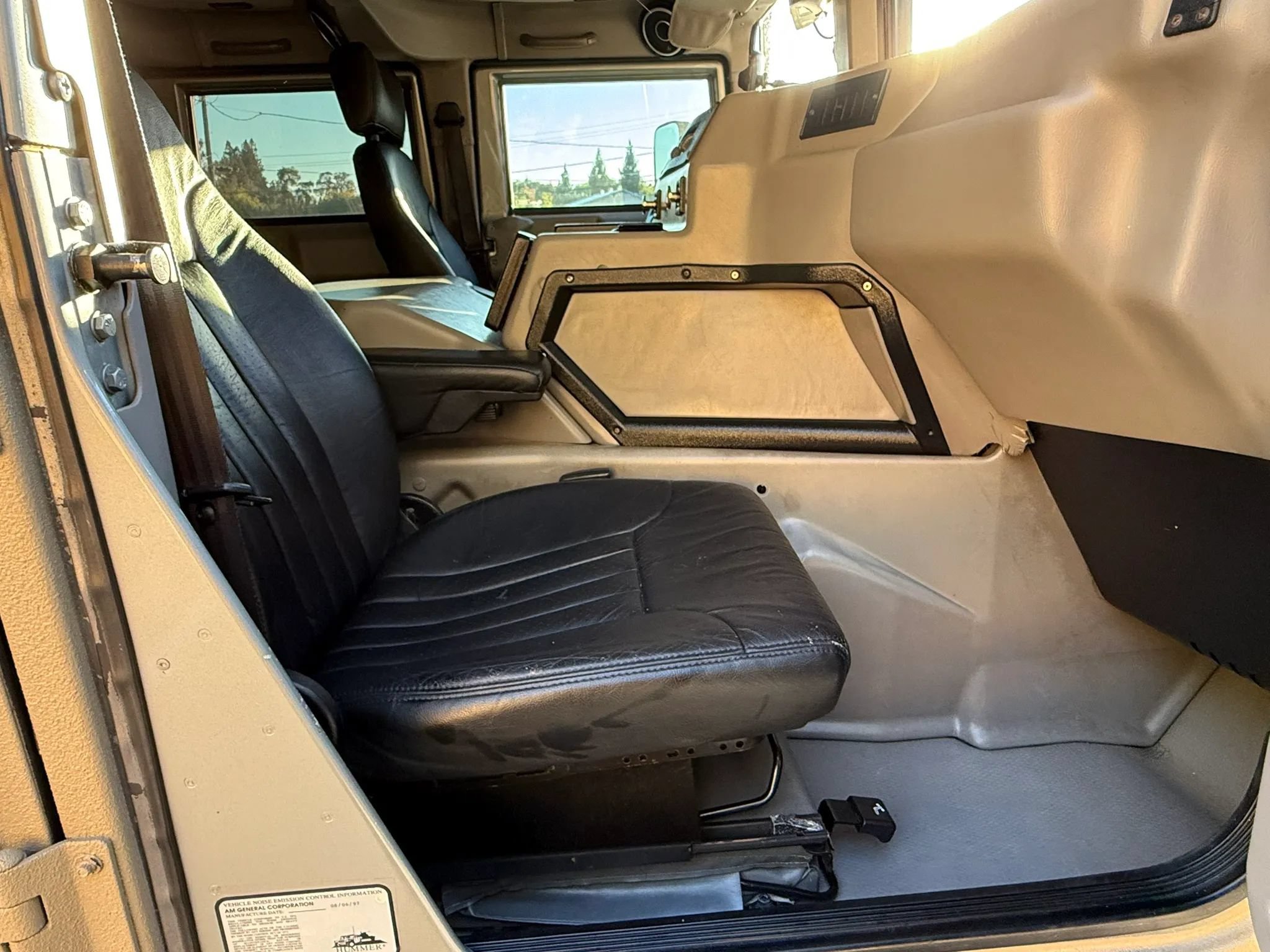 Used 1997 HUMMER H1 4-Door Wagon AWD/4WD image 30