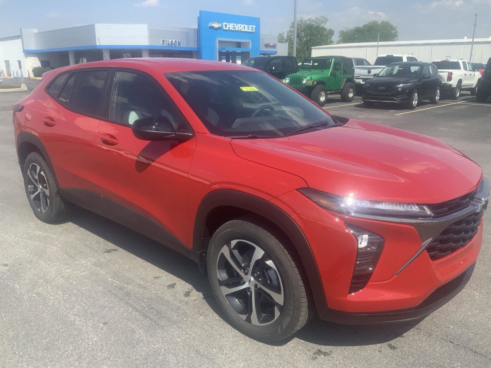 New 2026 Chevrolet Trax RS w/ Driver Confidence Package FWD image 2