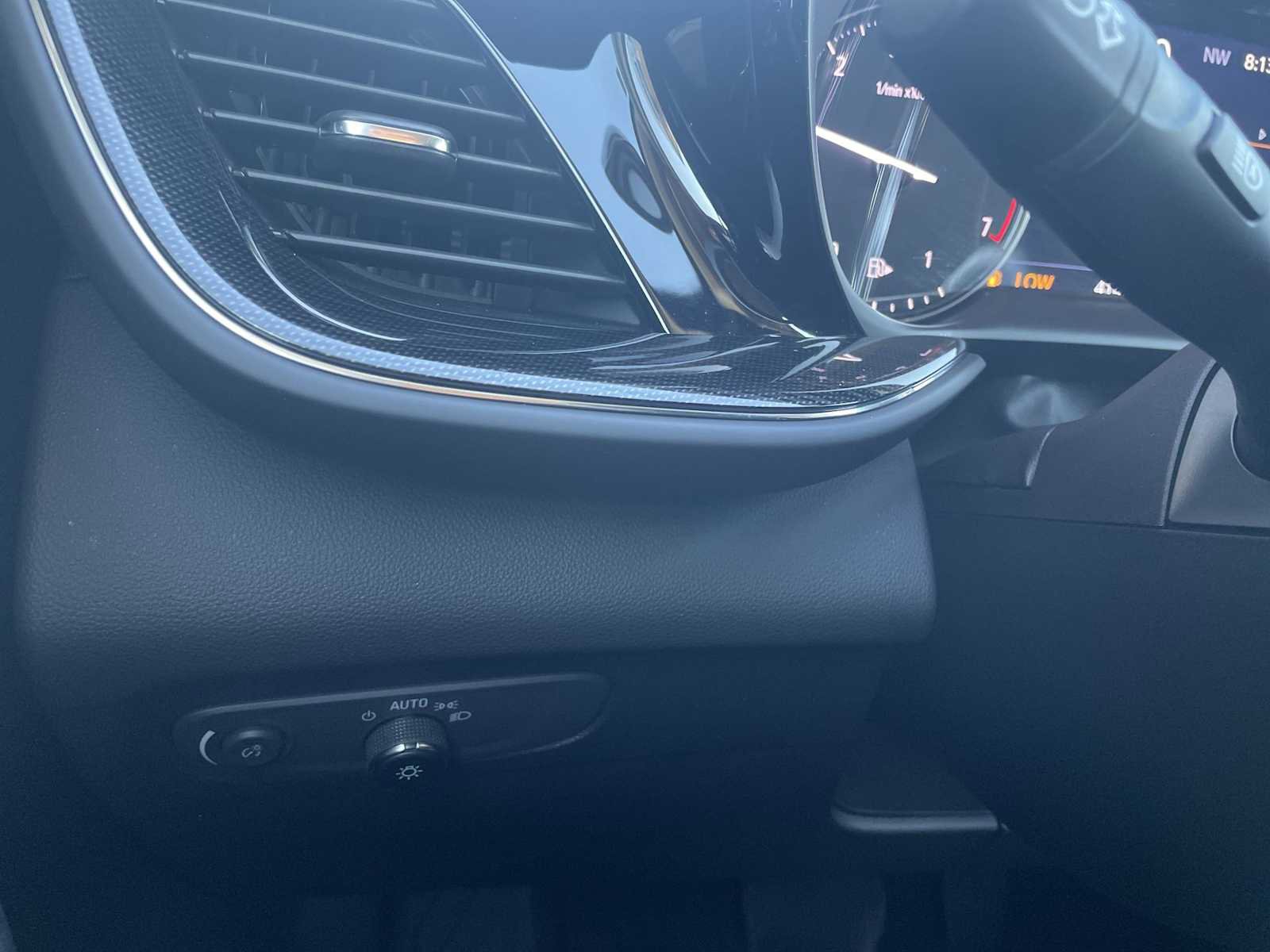 Certified 2023 Buick Envision Essence image 17