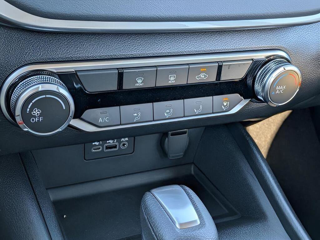 Certified 2025 Nissan Altima 2.5 S FWD image 19