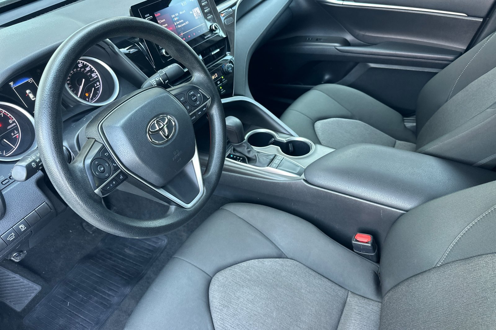 Certified 2024 Toyota Camry LE FWD image 9