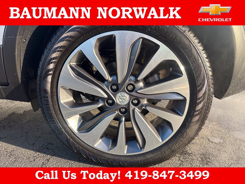 Used 2022 Buick Encore Preferred AWD/4WD image 16