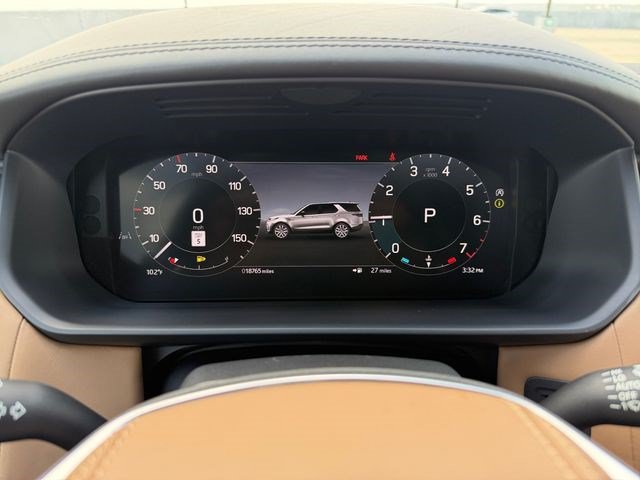 Certified 2024 Land Rover Discovery Metropolitan Edition AWD/4WD image 14