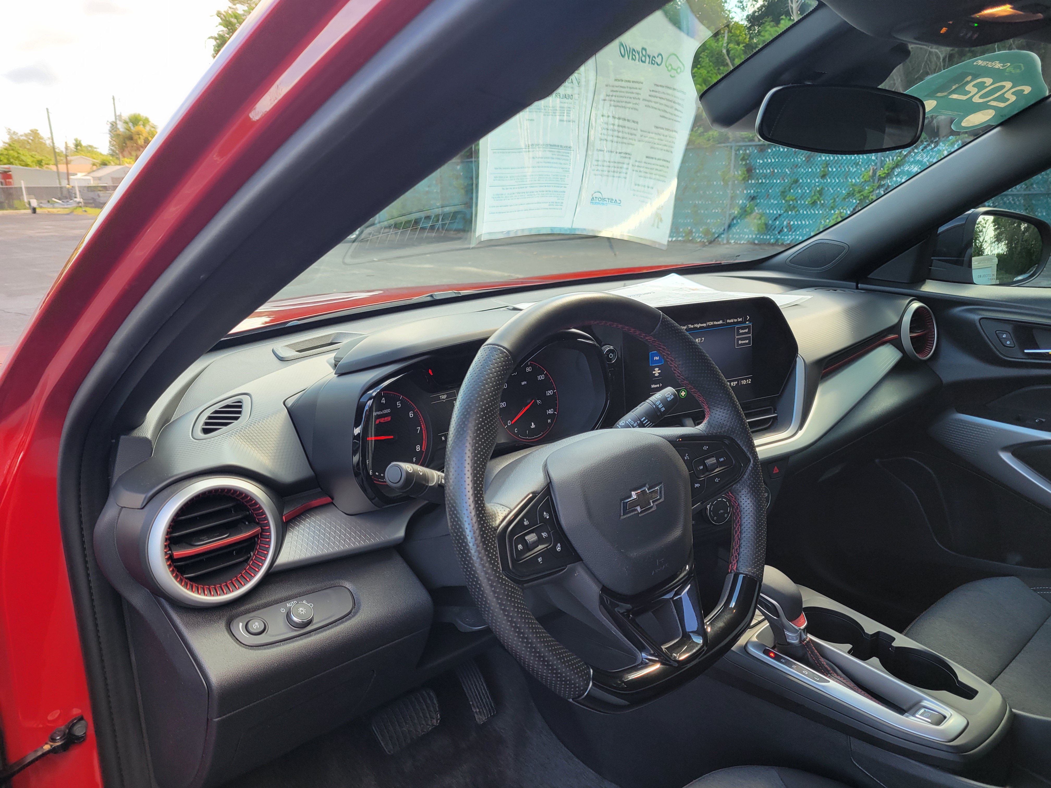 Certified 2026 Chevrolet Trax RS w/ Driver Confidence Package FWD image 25