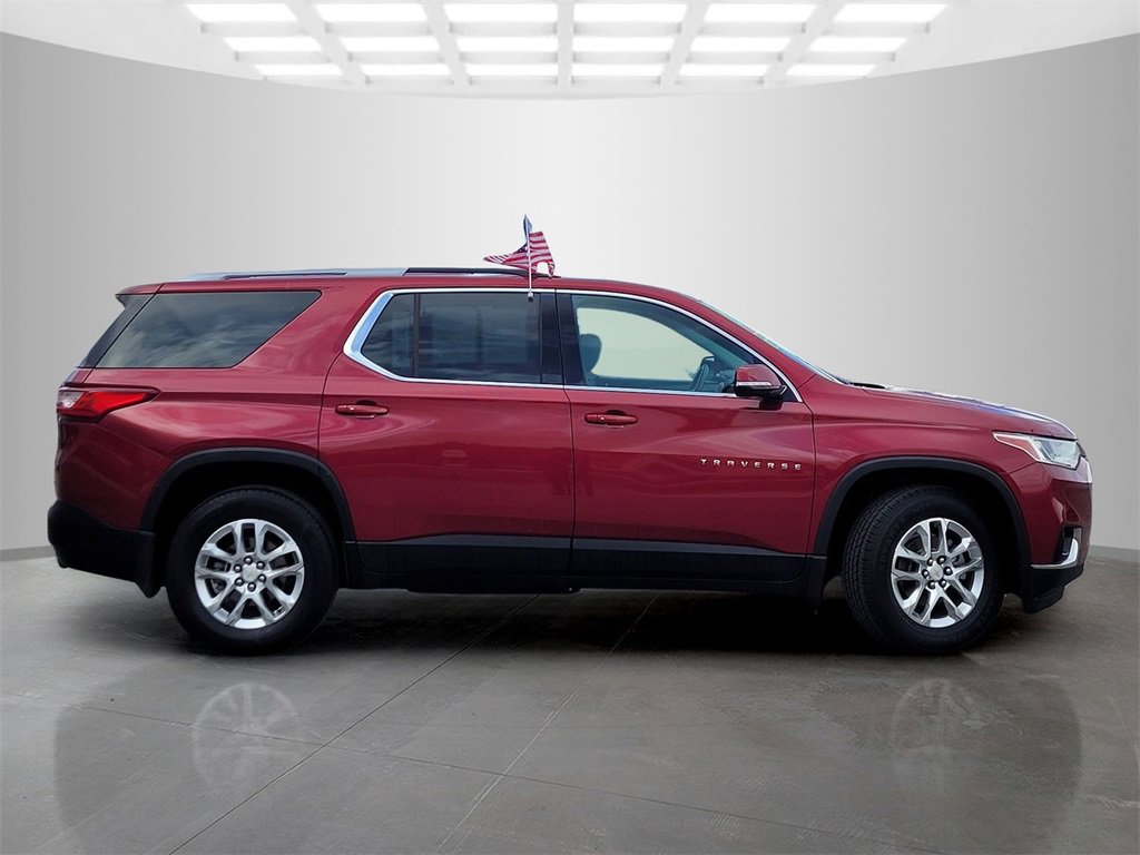 Used 2018 Chevrolet Traverse LT image 3