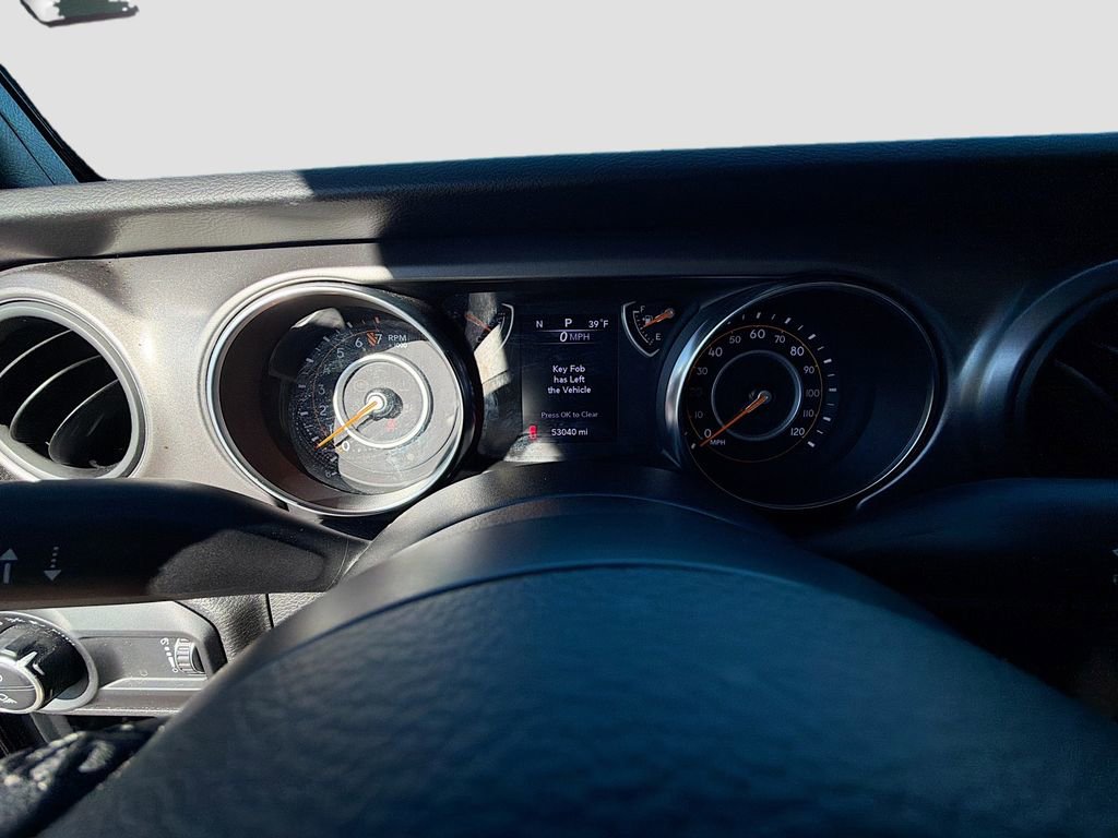 Used 2023 Jeep Gladiator Sport image 35