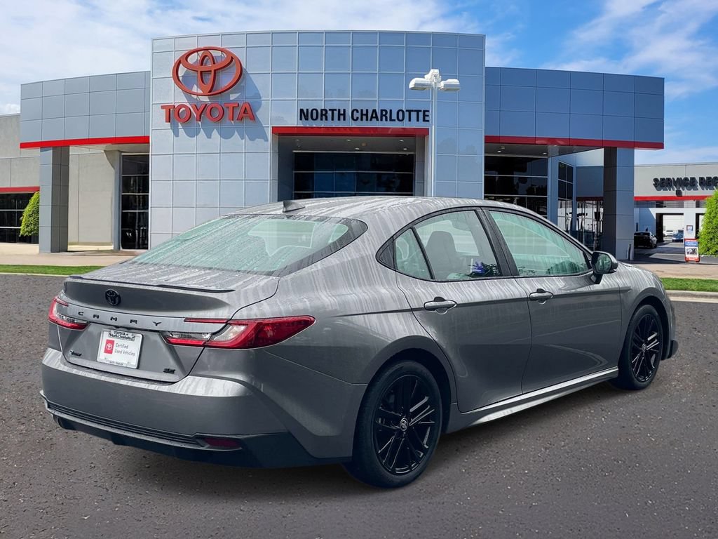 Used 2025 Toyota Camry SE w/ Convenience Package FWD image 8