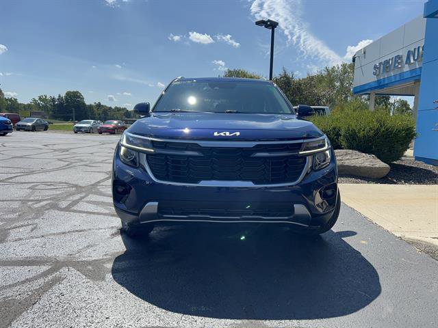 Used 2024 Kia Seltos EX image 2