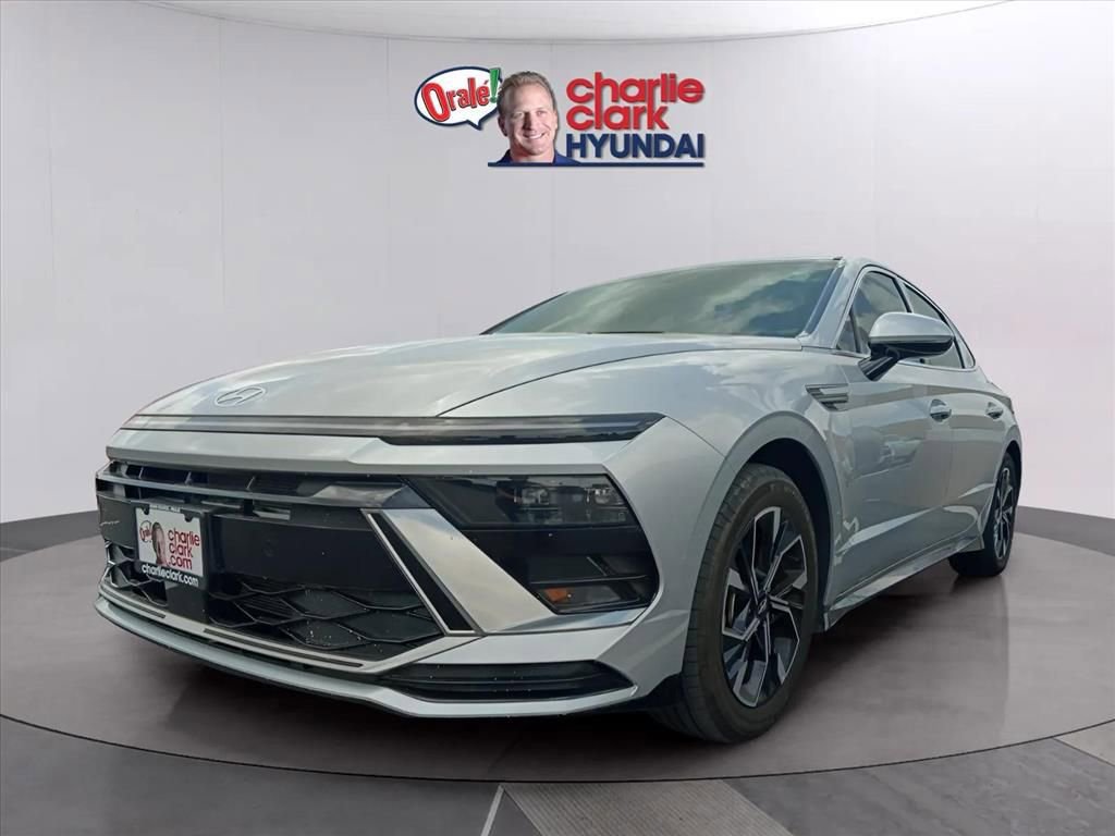 Used 2024 Hyundai Sonata SEL image 1