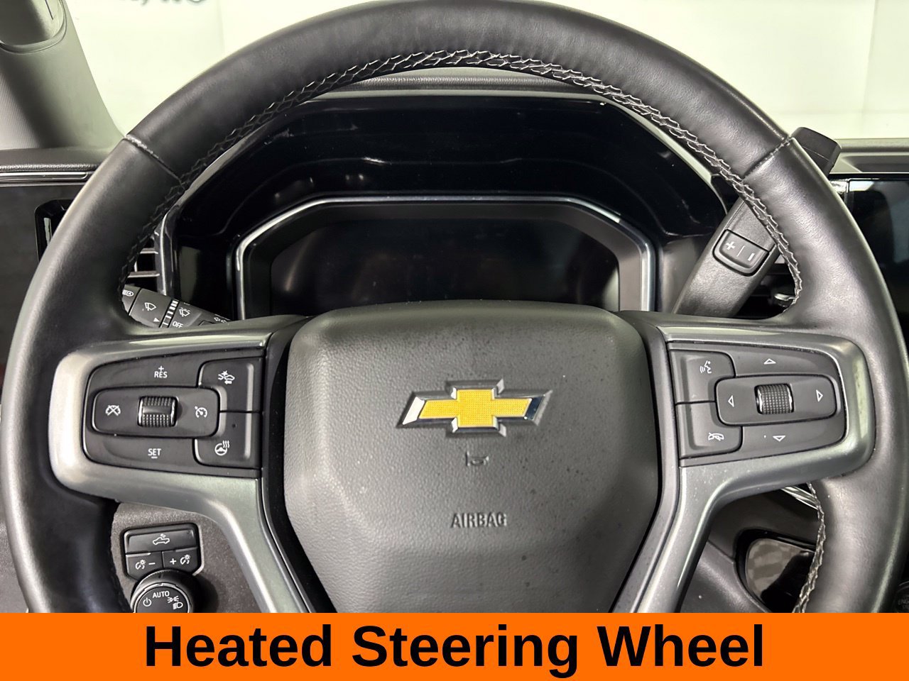 Used 2024 Chevrolet Silverado 1500 LT AWD/4WD image 15