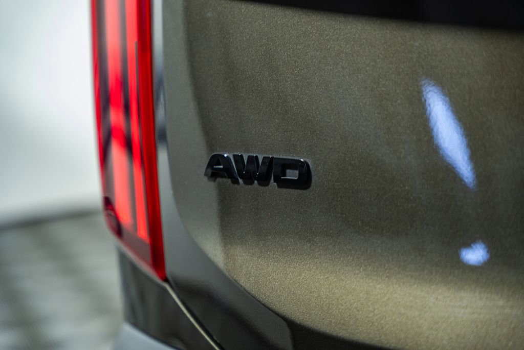 Used 2022 Kia Telluride SX w/ SX Prestige Package image 8
