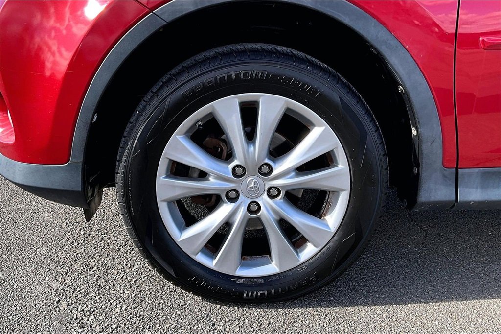 Used 2014 Toyota RAV4 Limited image 8