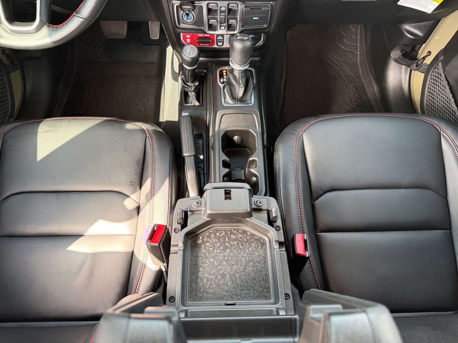Used 2026 Jeep Wrangler Unlimited Rubicon 392 w/ Quick Order Package 27X Moab AWD/4WD image 21