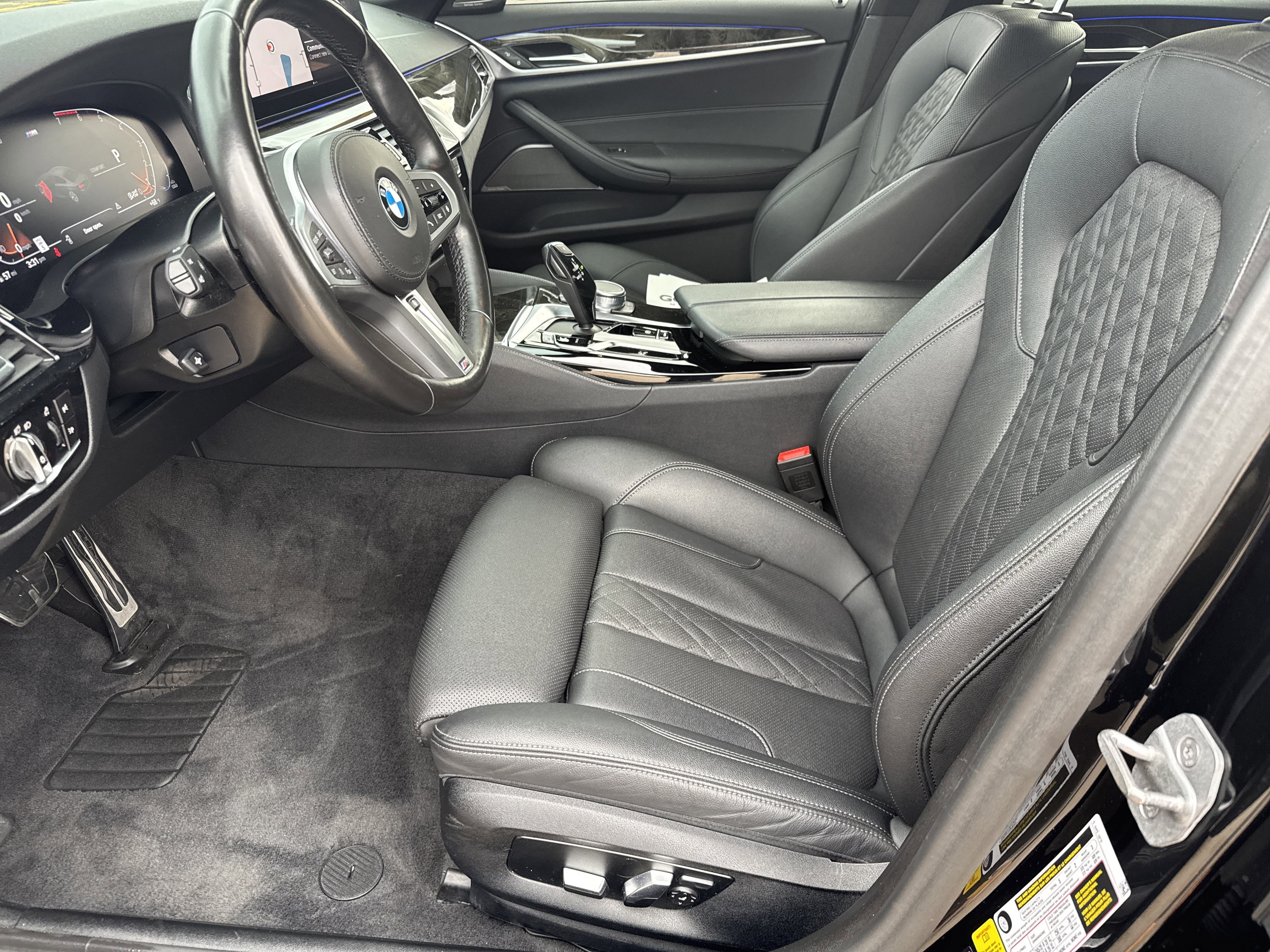 Used 2022 BMW 530i w/ M Sport Package image 5