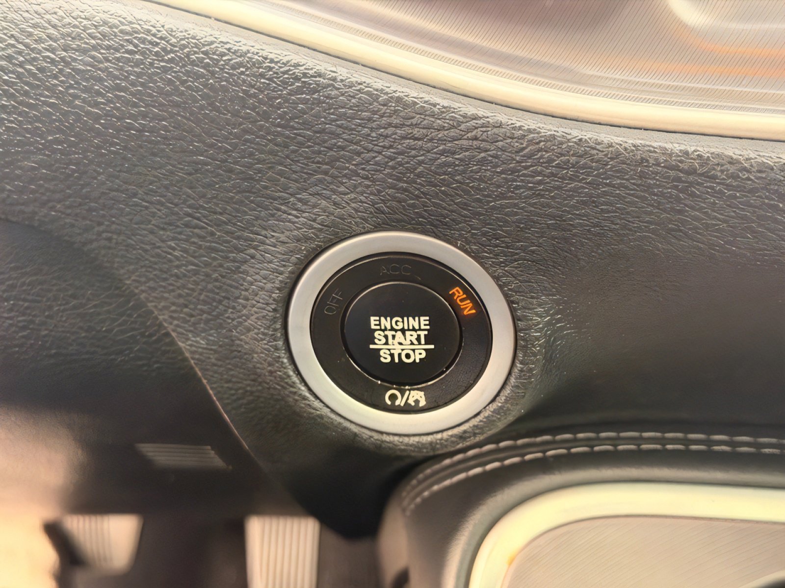 Used 2021 Dodge Challenger SXT w/ Blacktop Package image 29