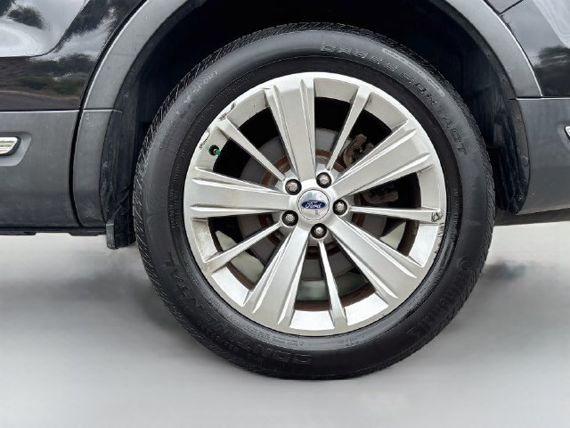 Certified 2019 Ford Explorer Limited w/ Class III Trailer Tow Package FWD image 33