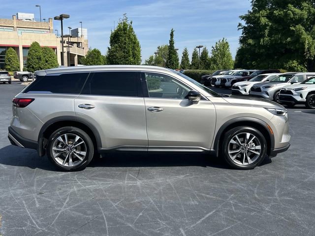 Used 2024 INFINITI QX60 Luxe AWD/4WD image 3