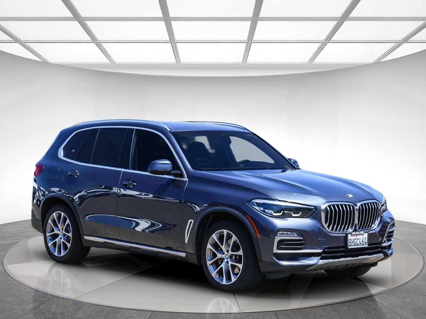 Used 2019 BMW X5 xDrive40i w/ Premium Package 2 AWD/4WD image 4