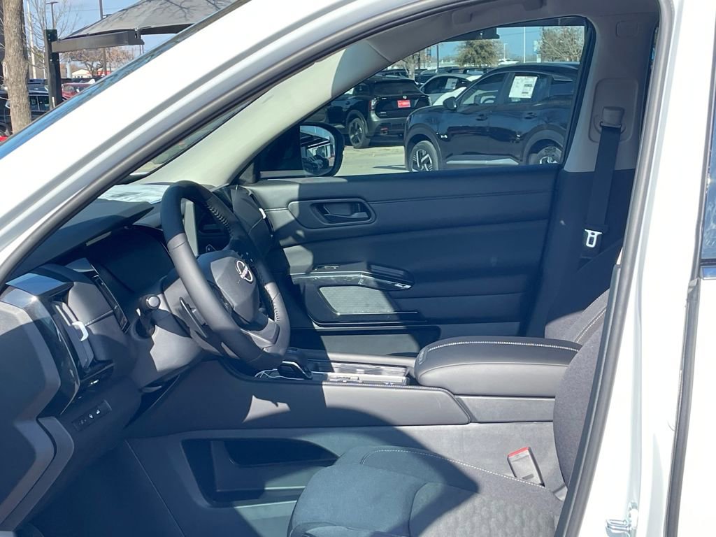 New 2026 Nissan Pathfinder SV w/ Cargo Package FWD image 15