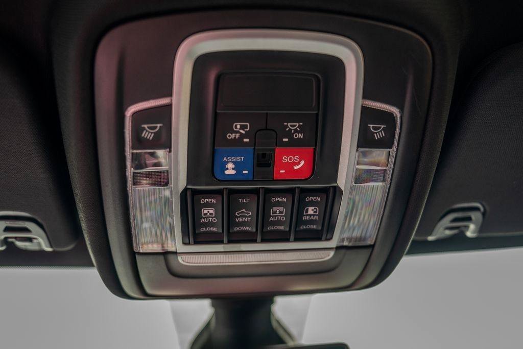 Used 2023 RAM 1500 Big Horn AWD/4WD image 39