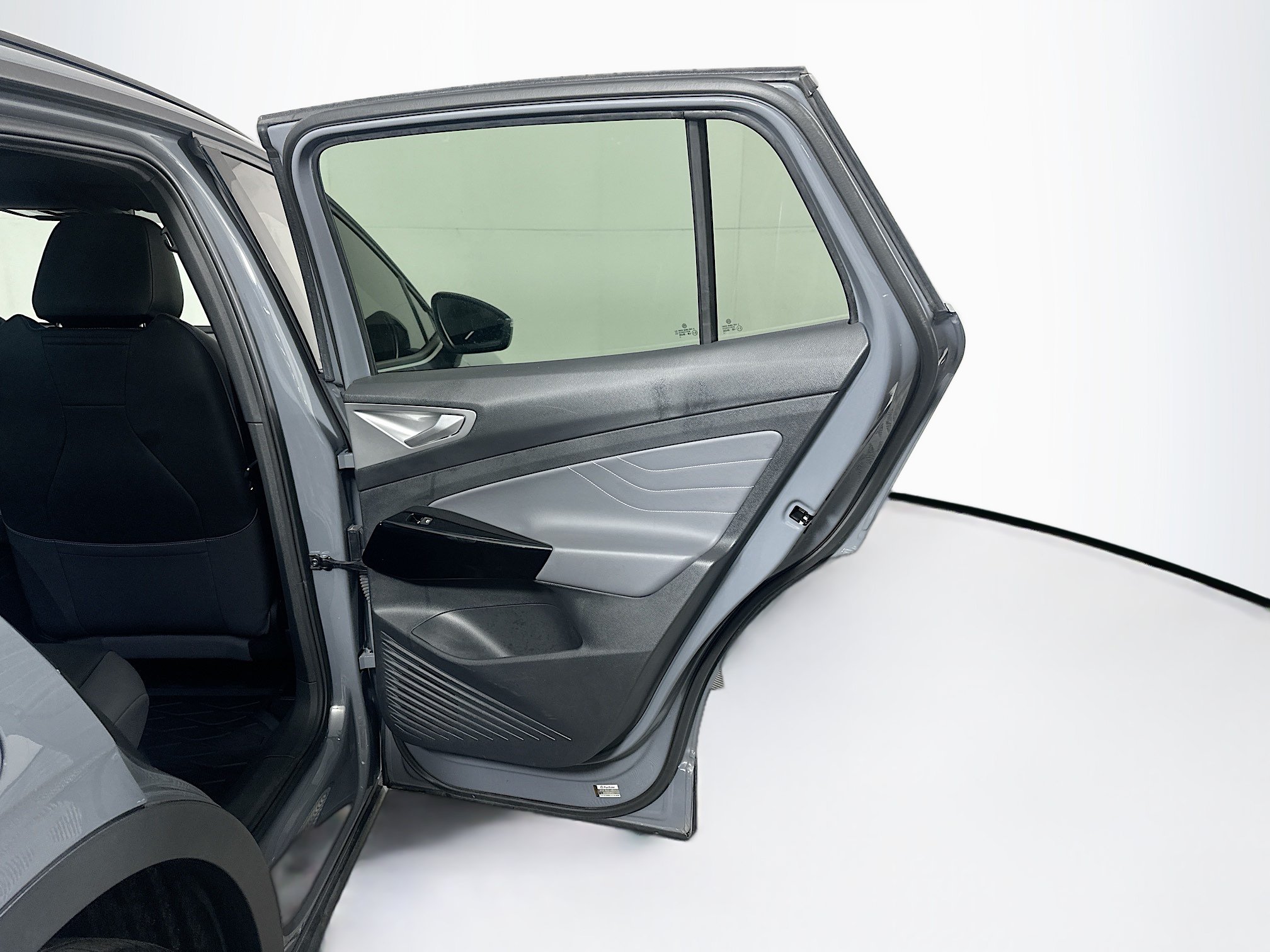Used 2023 Volkswagen ID.4 S RWD image 32