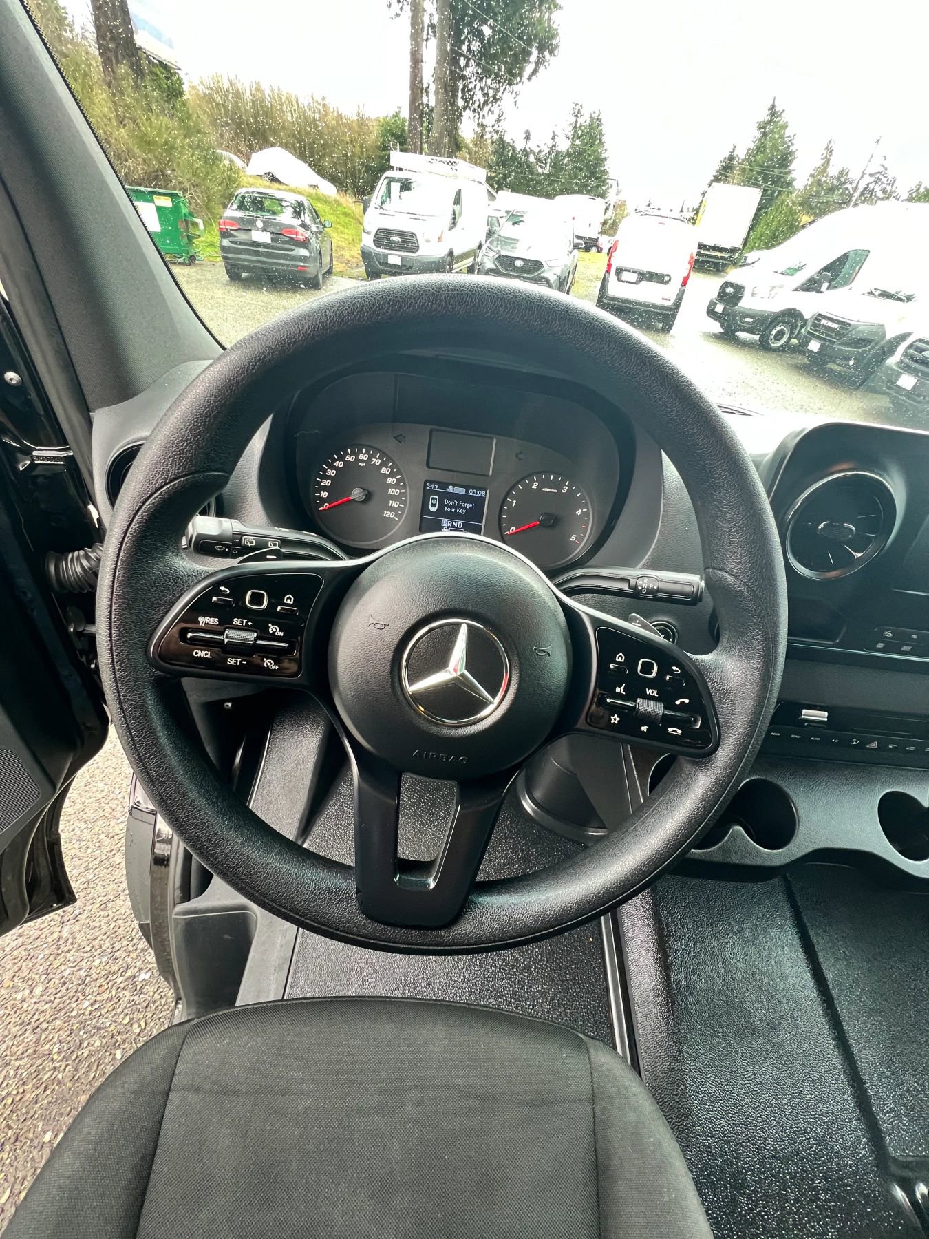 Used 2019 Mercedes-Benz Sprinter 2500 w/ Premium Package image 12