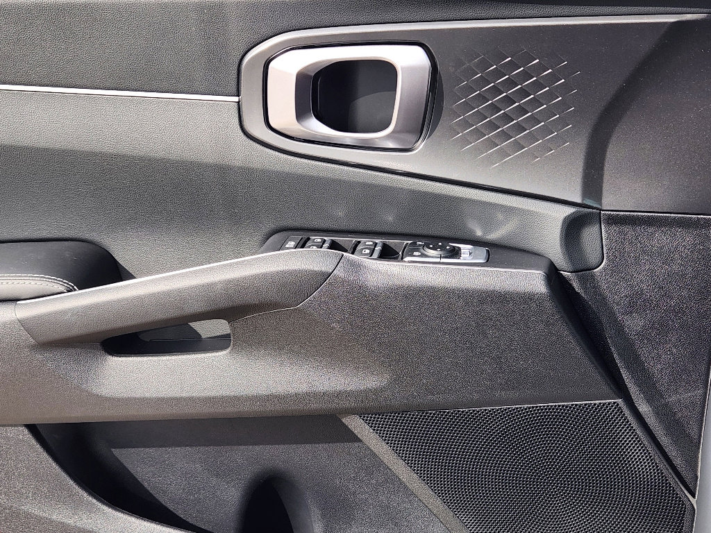 New 2026 Kia Sorento S w/ S Panoramic Sunroof Package image 15