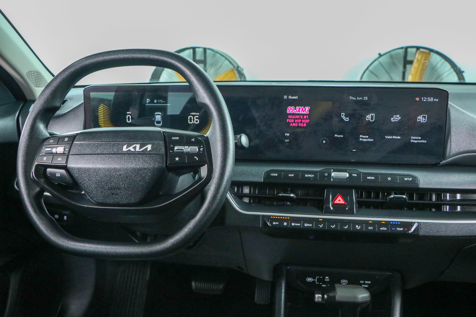 Used 2025 Kia K4 FWD image 17