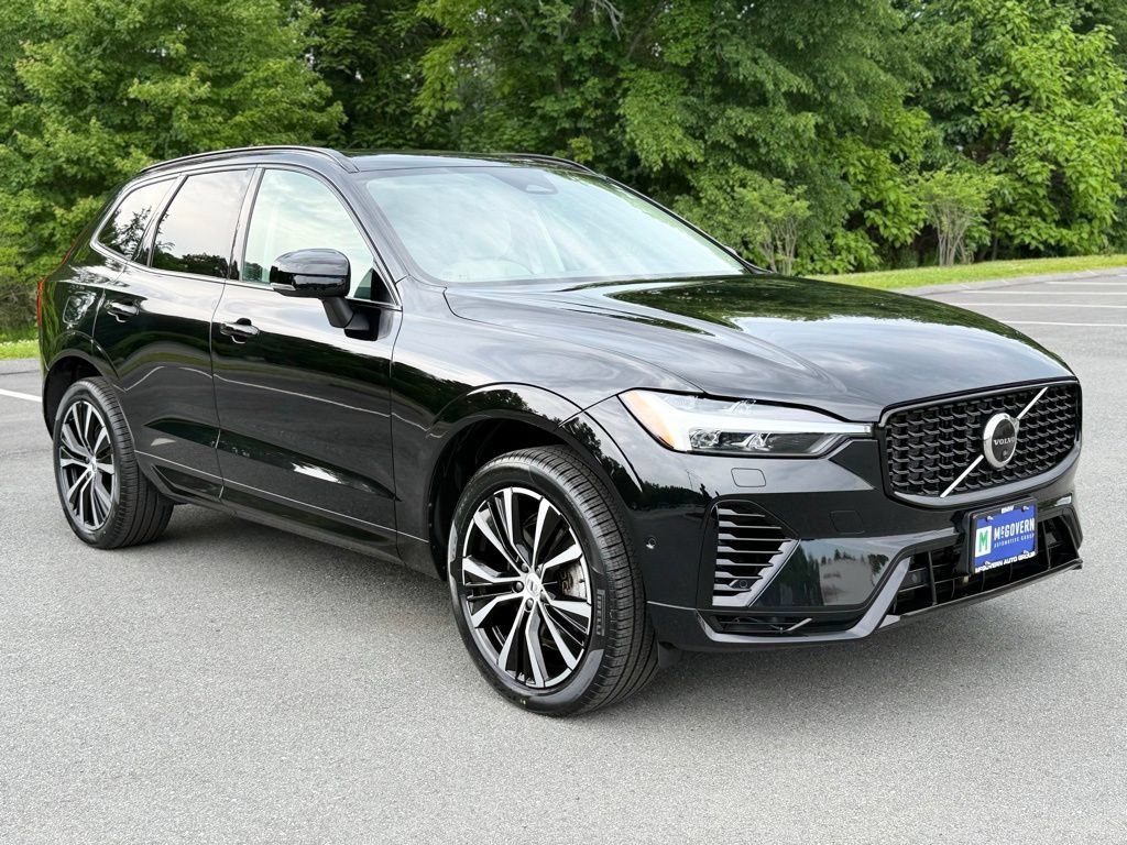 Used 2023 Volvo XC60 T8 Plus w/ Climate Package AWD/4WD image 9