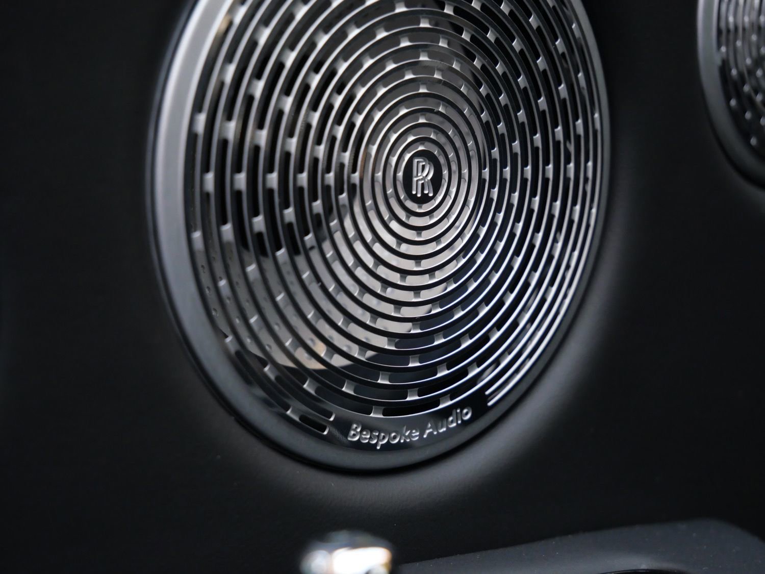 Certified 2022 Rolls-Royce Cullinan Black Badge w/ Dark Exterior Package image 30