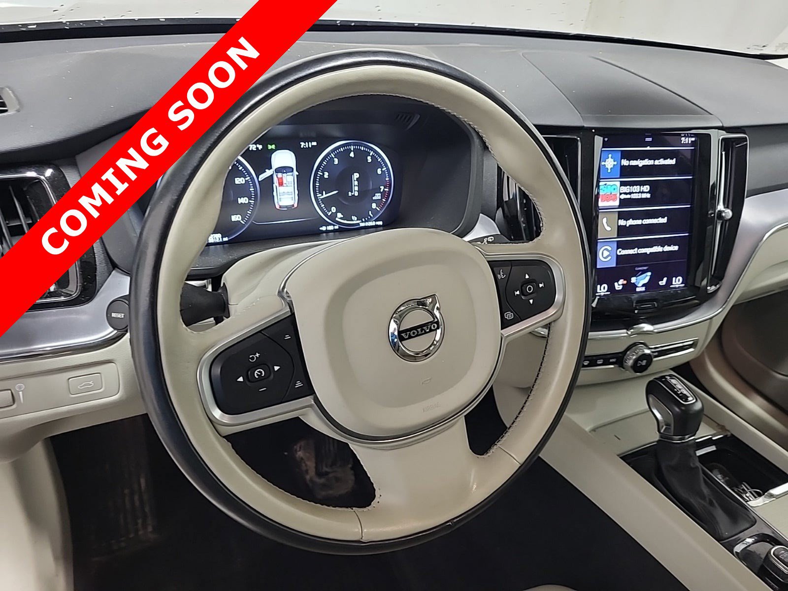 Used 2021 Volvo XC60 T5 Momentum w/ Climate Package AWD/4WD image 6