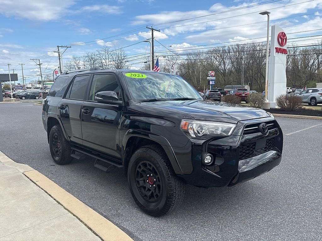 Certified 2023 Toyota 4Runner SR5 Premium w/ Moonroof Package image 3