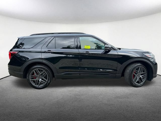Used 2025 Ford Explorer ST AWD/4WD image 16