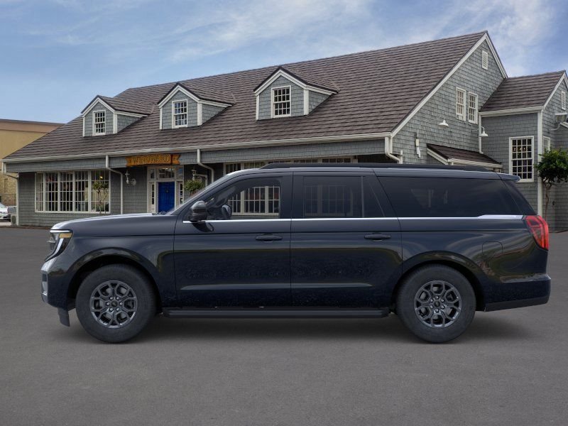 New 2026 Ford Expedition Max Active RWD image 3