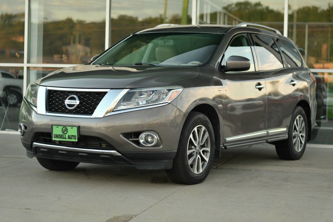 Used 2014 Nissan Pathfinder SL w/ SL Premium Package image 3